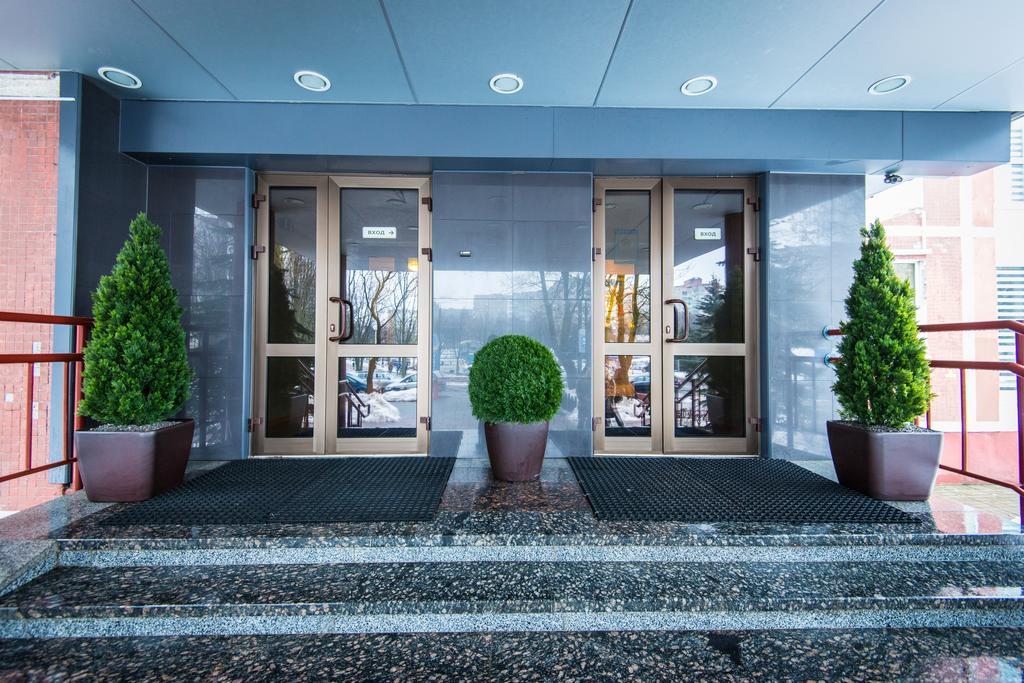 Zvezda Hotel Минск Екстериор снимка