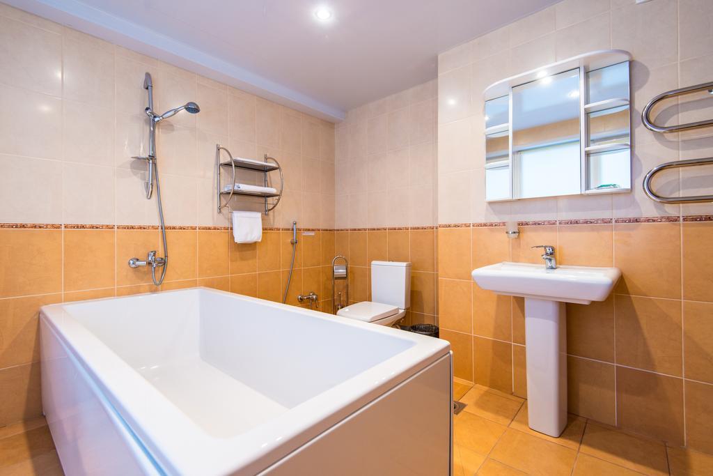 Zvezda Hotel Минск Стая снимка