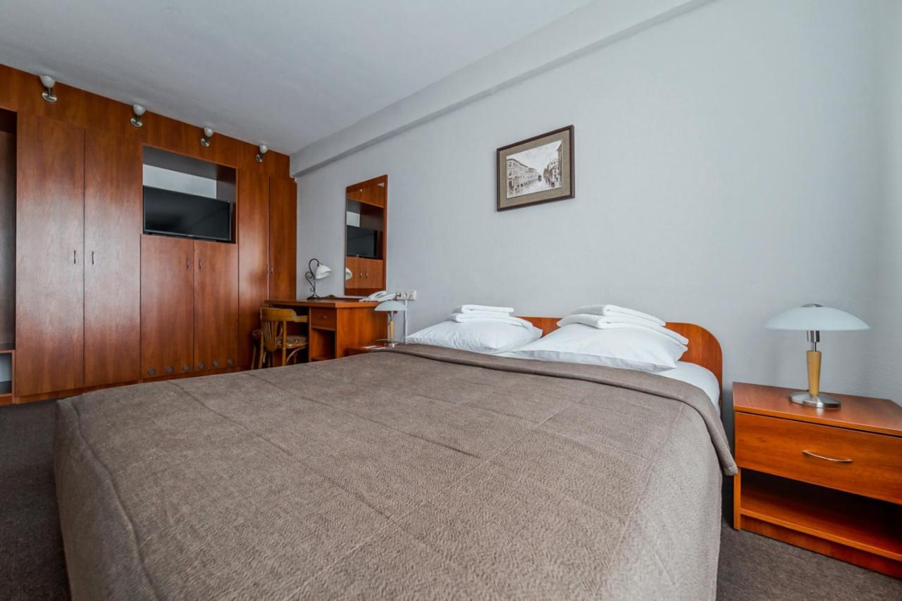 Zvezda Hotel Минск Екстериор снимка