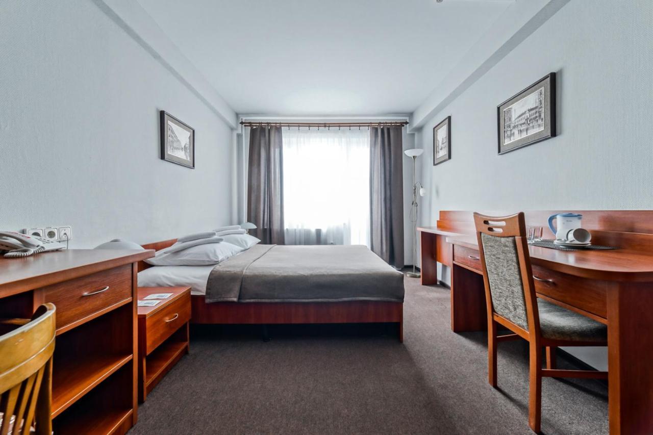 Zvezda Hotel Минск Екстериор снимка