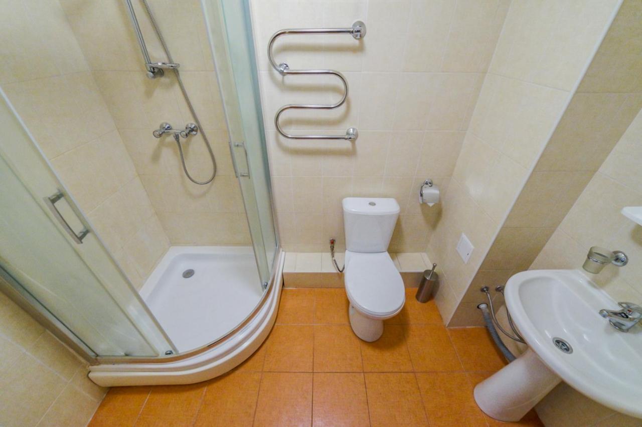 Zvezda Hotel Минск Екстериор снимка